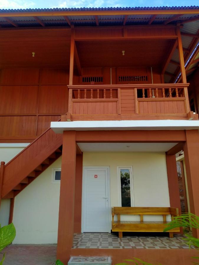 Granada Inn Palu Exterior foto
